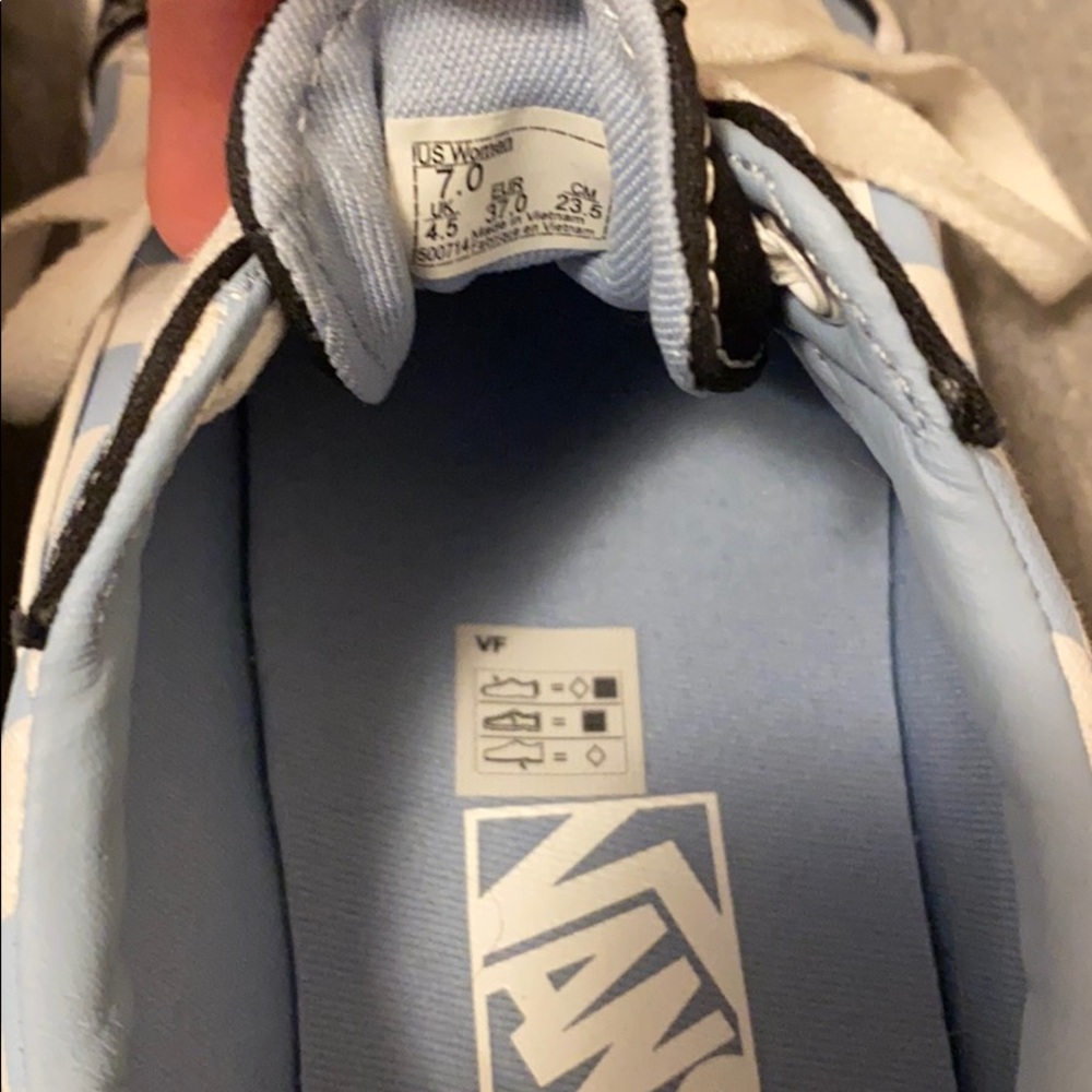 vans - Picture 3 of 3